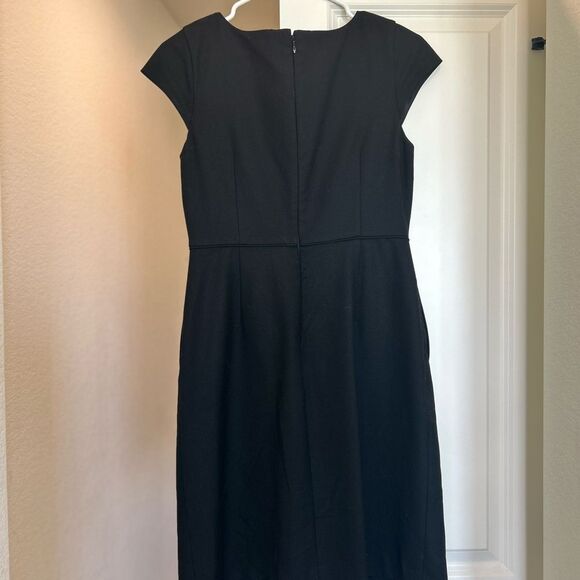 Ann Taylor Petites Black Midi Sheath Dress with Scoop Neck and Pockets - Picture 4 of 12